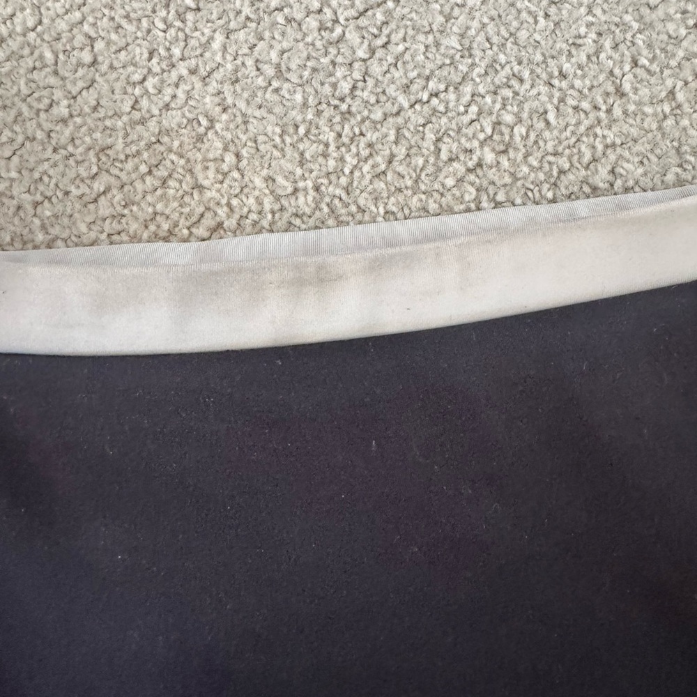 Reformation active skirt - Picture 4 of 7